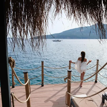 Lures Otel Kalkan