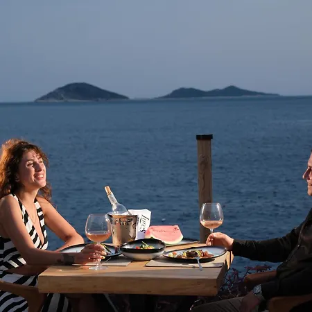 Lures Otel Kalkan