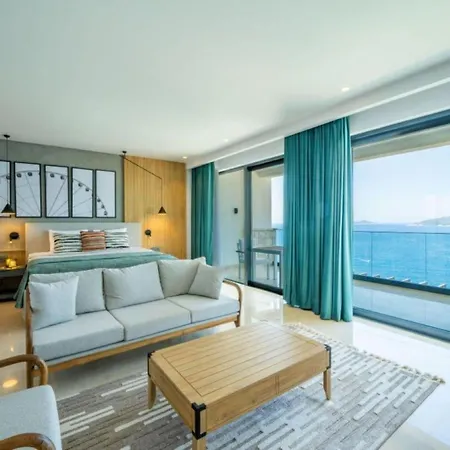 Lures Otel *